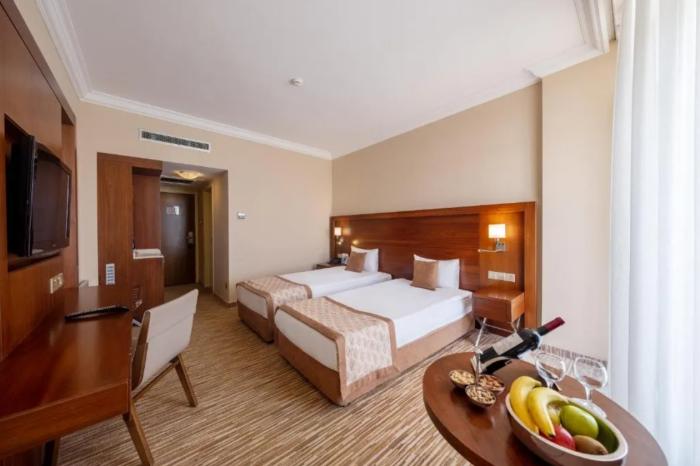 Salamis Bay Conti Resort Hotel & Casino Фамагуста Номер фото A room at the hotel