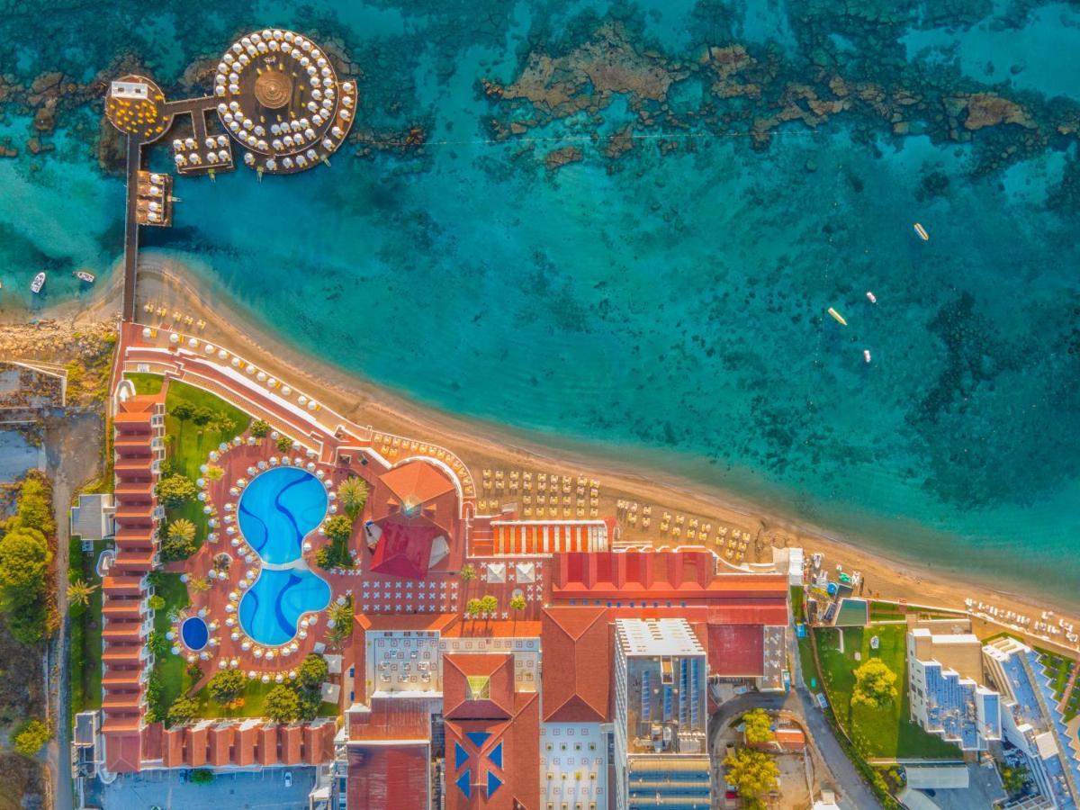 Salamis Bay Conti Resort Hotel & Casino Фамагуста Экстерьер фото Aerial view of the resort