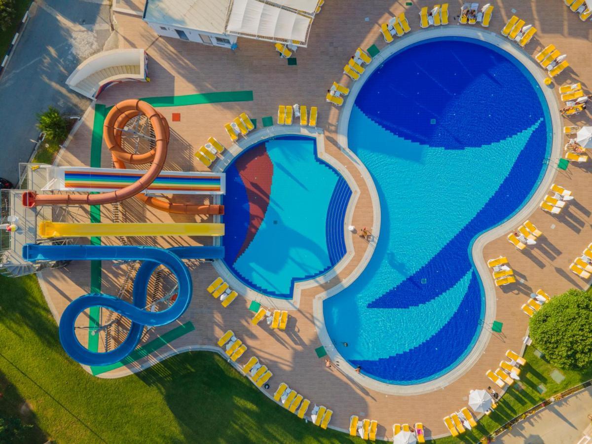 Salamis Bay Conti Resort Hotel & Casino Фамагуста Экстерьер фото Aerial view of the water park